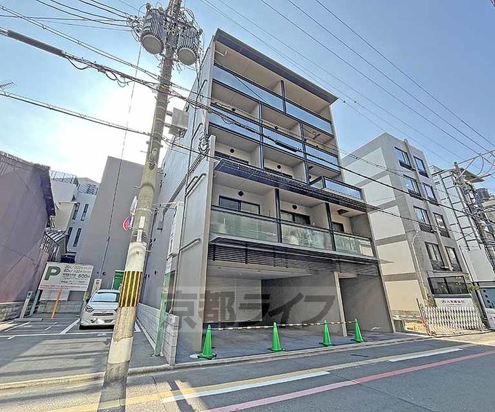 京都府京都市中京区柳馬場通三条下る槌屋町の賃貸マンションの外観