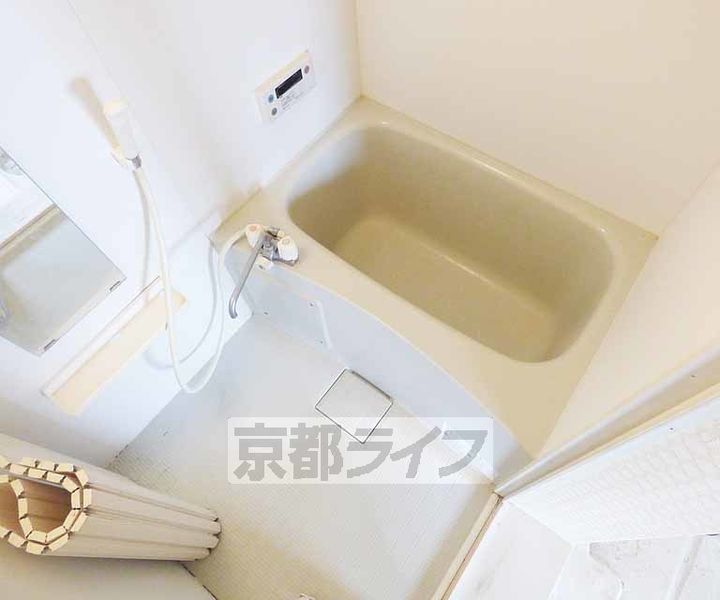 京都府京都市右京区嵯峨野清水町の賃貸マンションの風呂