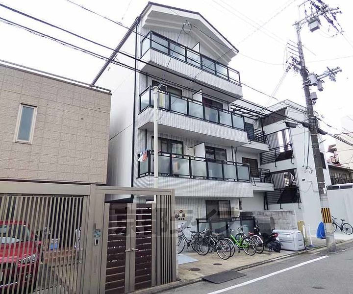 未麗西京極403の外観