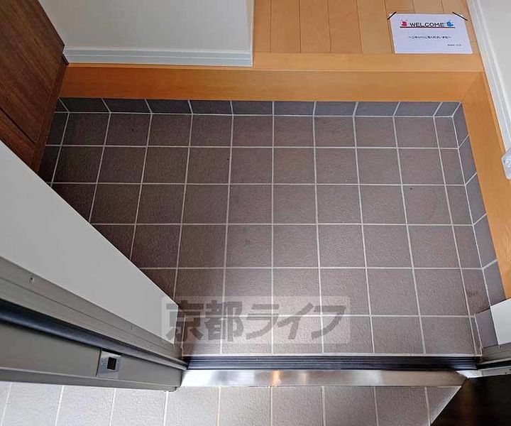 京都府京都市南区久世高田町(一戸建)の賃貸物件の玄関