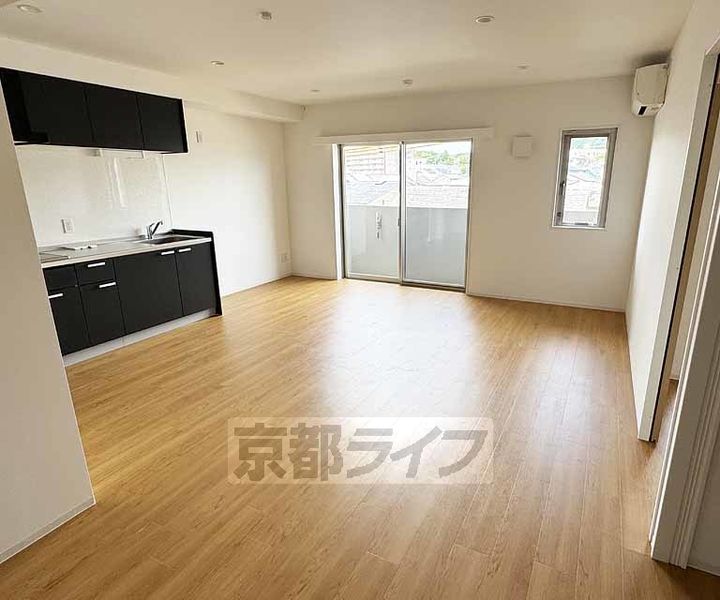 インサイトルポ山科新十条の居間