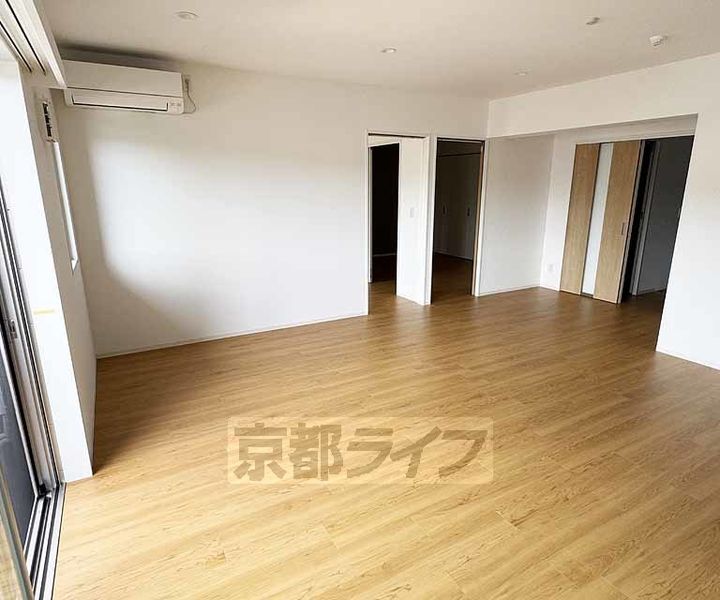 インサイトルポ山科新十条の居間