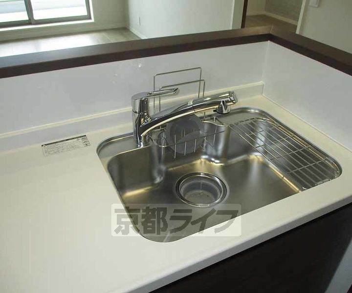 京都府宇治市五ケ庄寺界道の賃貸マンションのキッチン