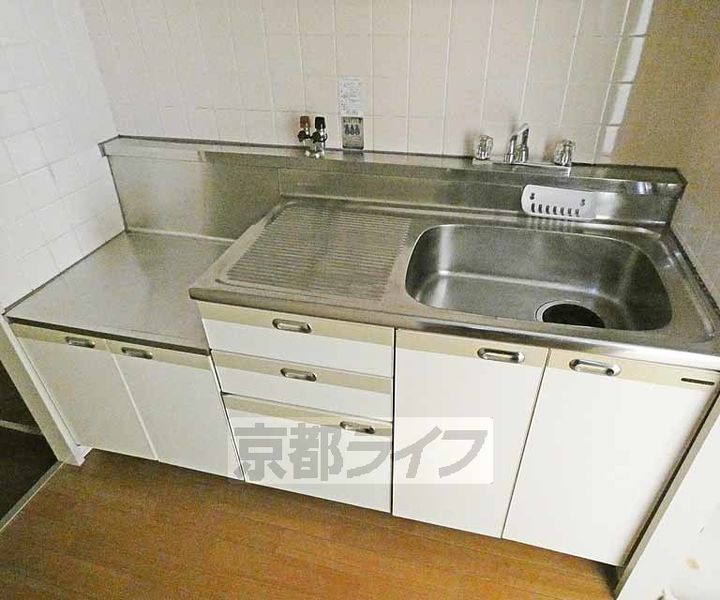 京都府京都市下京区七条御所ノ内北町の賃貸マンションのキッチン