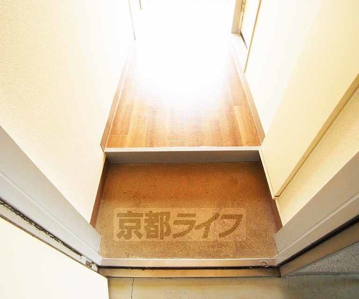 フェリーチェ吉祥院401の玄関