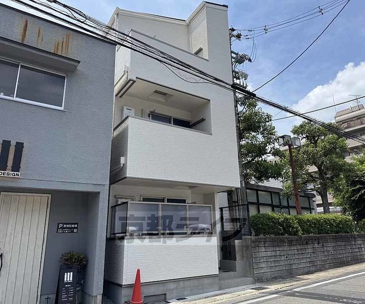 京都府京都市山科区椥辻西浦町の賃貸アパートの外観