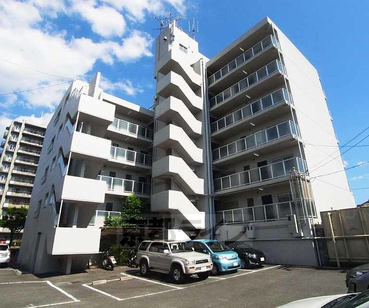 京都府京都市南区唐橋門脇町の賃貸マンションの外観