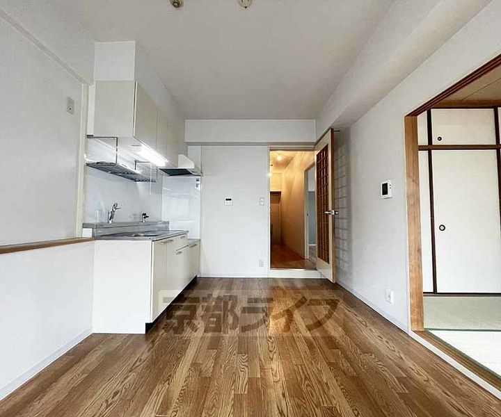 京都府京都市南区唐橋門脇町の賃貸マンションのキッチン