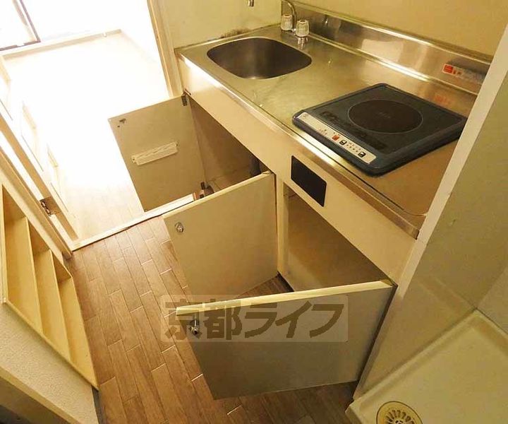 京都府京都市南区東九条松田町の賃貸マンションのキッチン