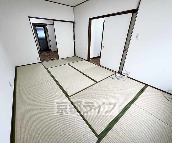 京都府京都市右京区嵯峨野開町(一戸建)の賃貸物件5の居間