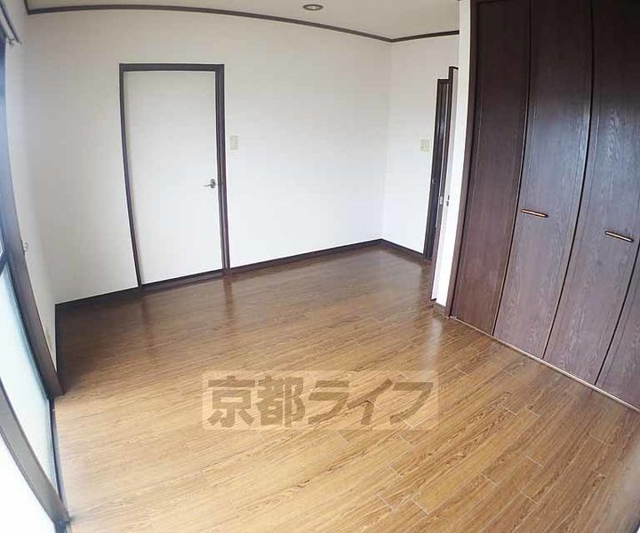メゾン大八木の居間