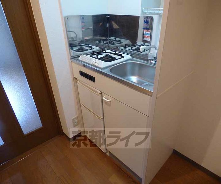 京都府京都市下京区松原通室町東入ル玉津島町の賃貸マンションのキッチン