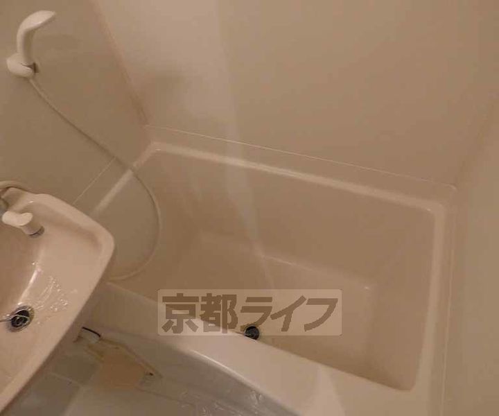 京都府京都市下京区松原通室町東入ル玉津島町の賃貸マンションの風呂
