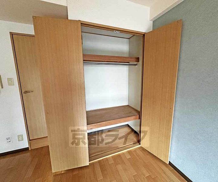 京都府京都市下京区立中町の賃貸マンションの内装