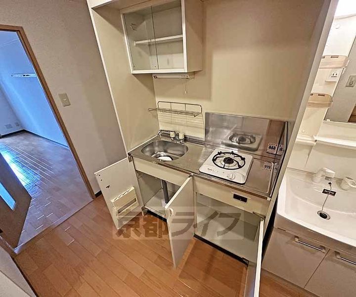 京都府京都市下京区立中町の賃貸マンションのキッチン