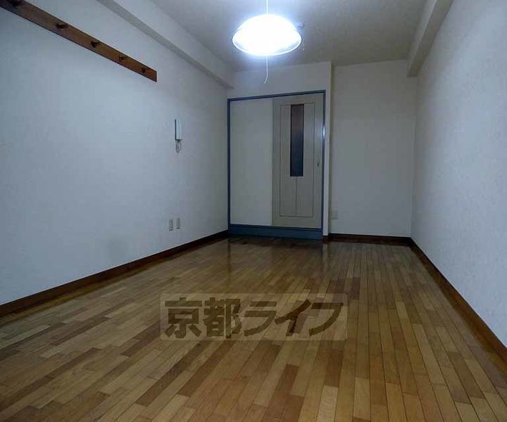 CASA・DE・大橋406の居間