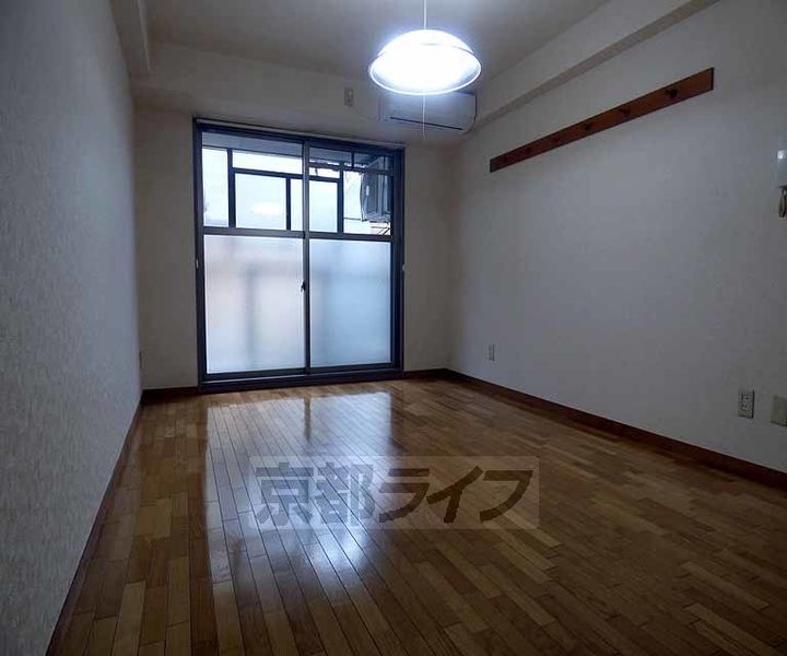 CASA・DE・大橋406の居間