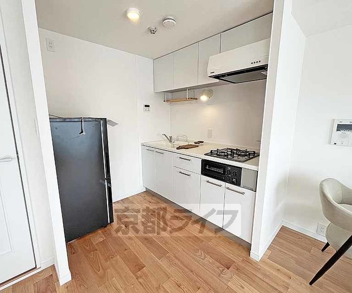 京都府京都市中京区姉大宮町東側の賃貸マンションのキッチン