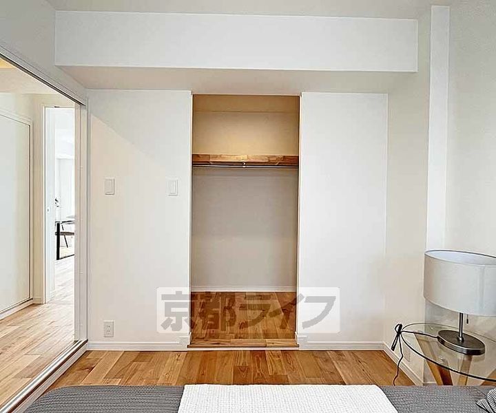 京都府京都市中京区姉大宮町東側の賃貸マンションの内装