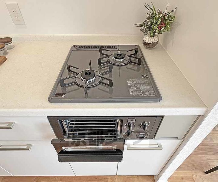 京都府京都市中京区姉大宮町東側の賃貸マンションのキッチン