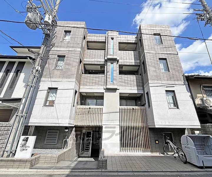 京都府京都市中京区姉大宮町東側の賃貸マンションの外観