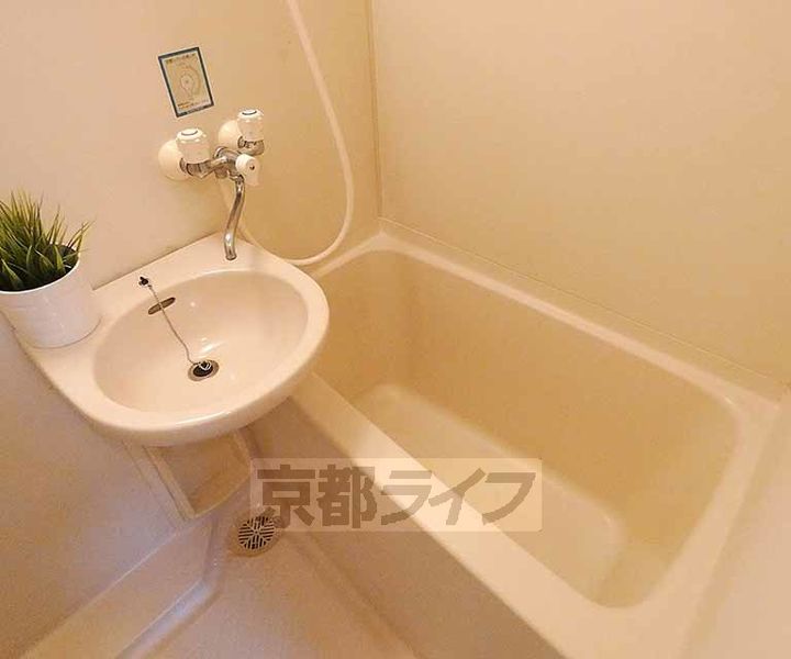 京都府京都市下京区安土町の賃貸マンションの風呂