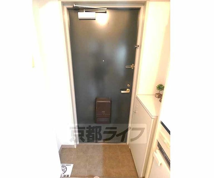 京都府京都市下京区安土町の賃貸マンションの玄関