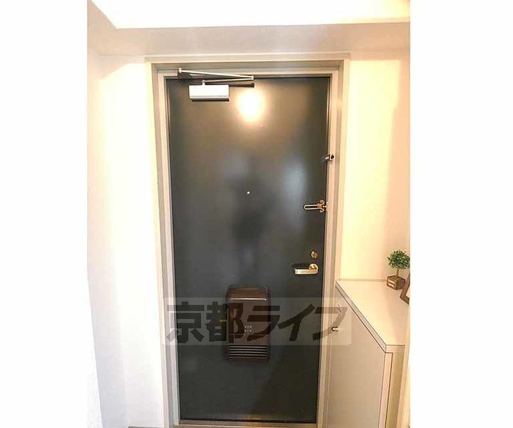 京都府京都市下京区安土町の賃貸マンションの玄関