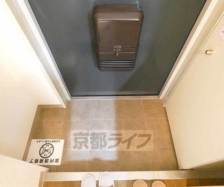 京都府京都市下京区安土町の賃貸マンションの玄関