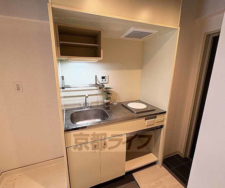 京都府京都市下京区安土町の賃貸マンションのキッチン