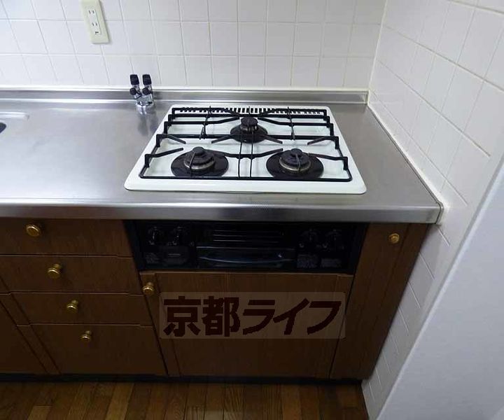 京都府京都市下京区松原通高倉東入ル杉屋町の賃貸マンションのキッチン