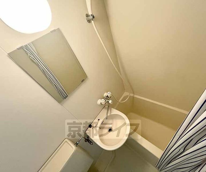 京都府京都市下京区高辻通麩屋町西入ル雁金町の賃貸マンションの風呂