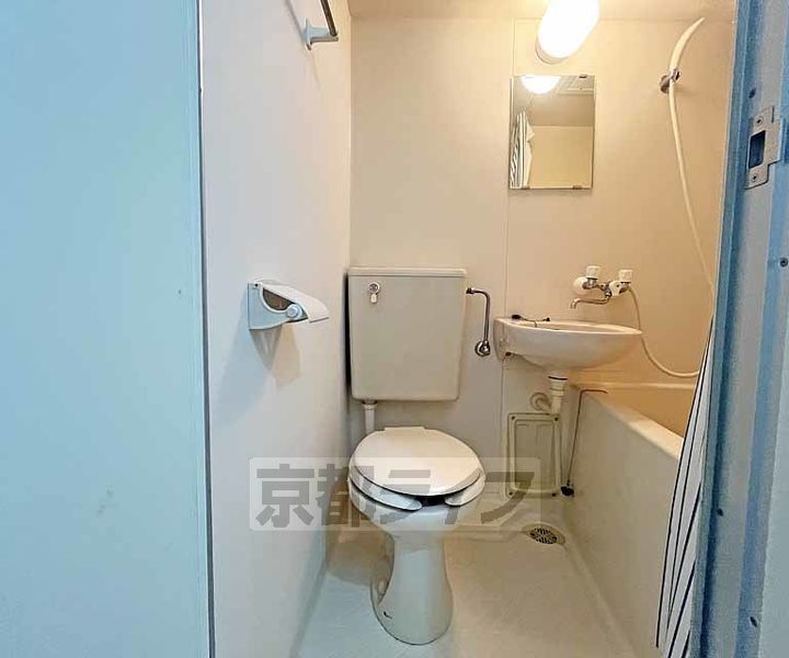 京都府京都市下京区高辻通麩屋町西入ル雁金町の賃貸マンションの内装