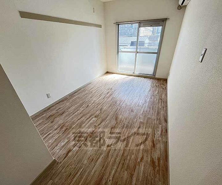 第17長栄シャルマン四条大宮壱番館の居間