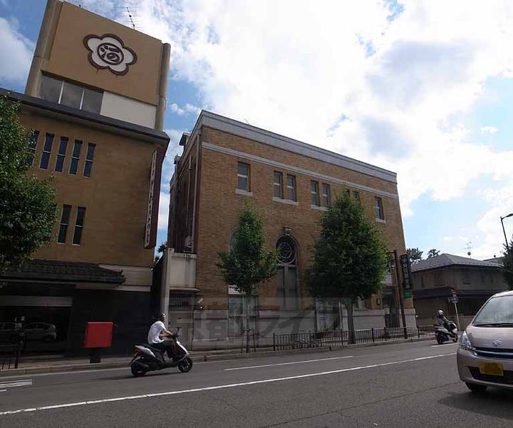 京都府京都市中京区梅之木町の賃貸マンションの周辺