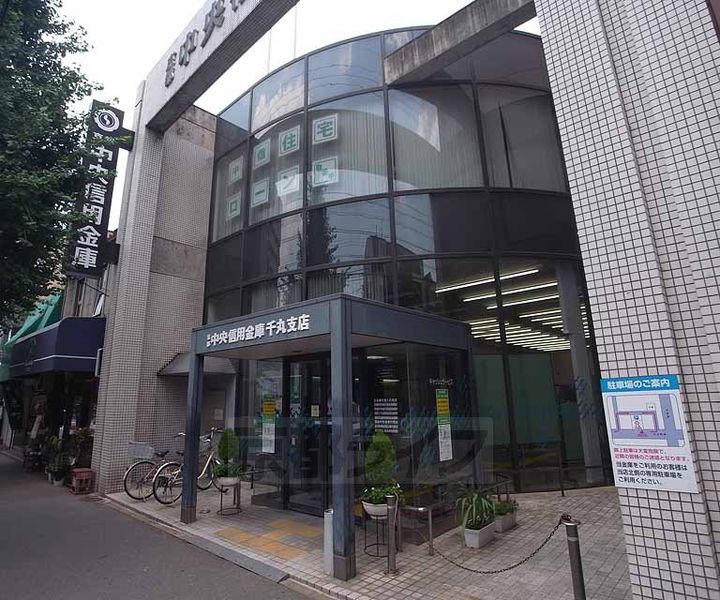 京都府京都市中京区聚楽廻東町の賃貸マンションの周辺