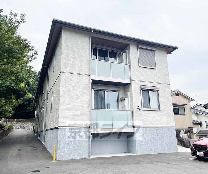 京都府京都市伏見区桃山町正宗の賃貸マンションの外観