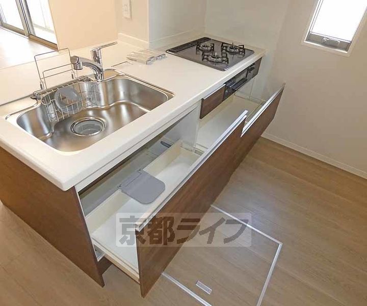 京都府京都市伏見区桃山町正宗の賃貸マンションの内装