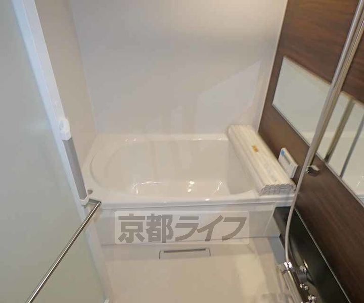 京都府京都市伏見区桃山町正宗の賃貸マンションの風呂