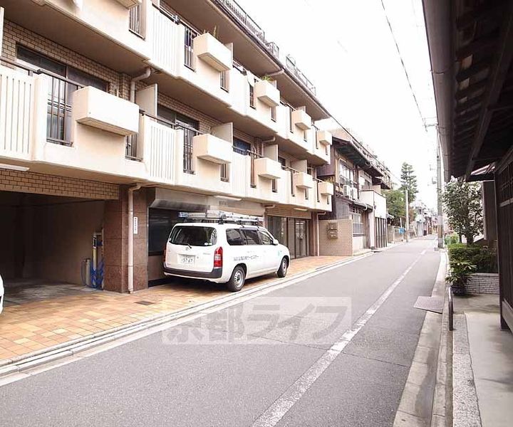 京都府京都市中京区姉西町の賃貸マンションの周辺