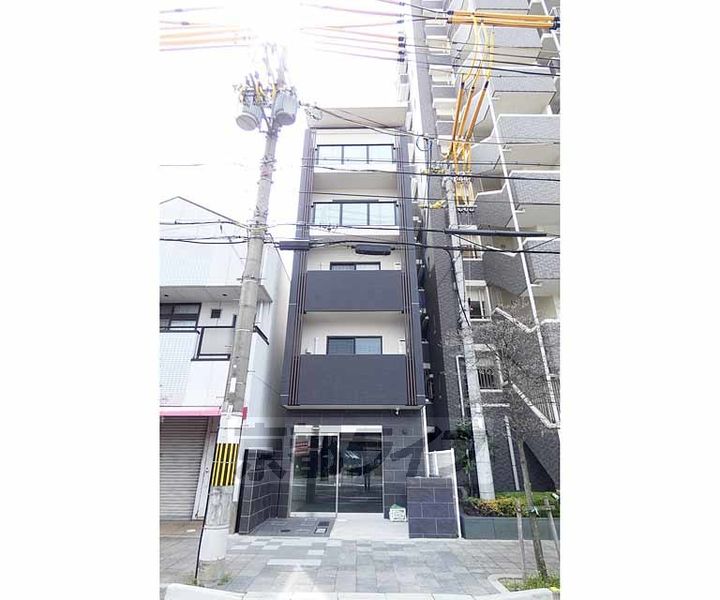 LEI梅小路401の外観