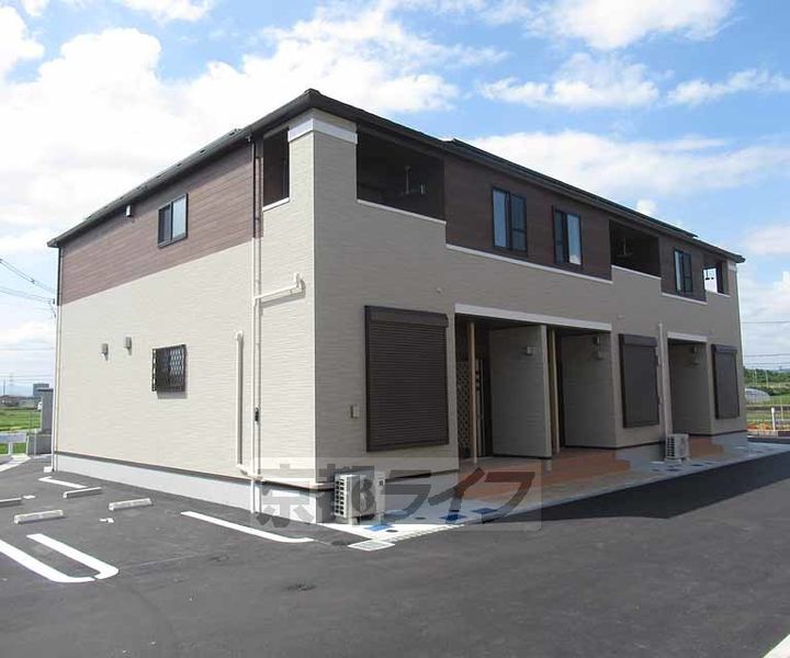 パインオークⅦ102の外観