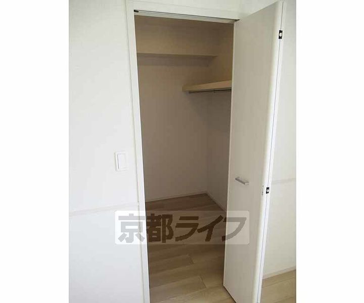 パインオークⅦ102の内装