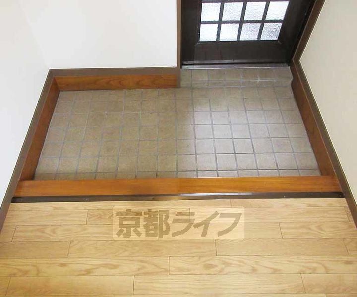 京都府京都市山科区四ノ宮柳山町(一戸建)の賃貸物件の玄関
