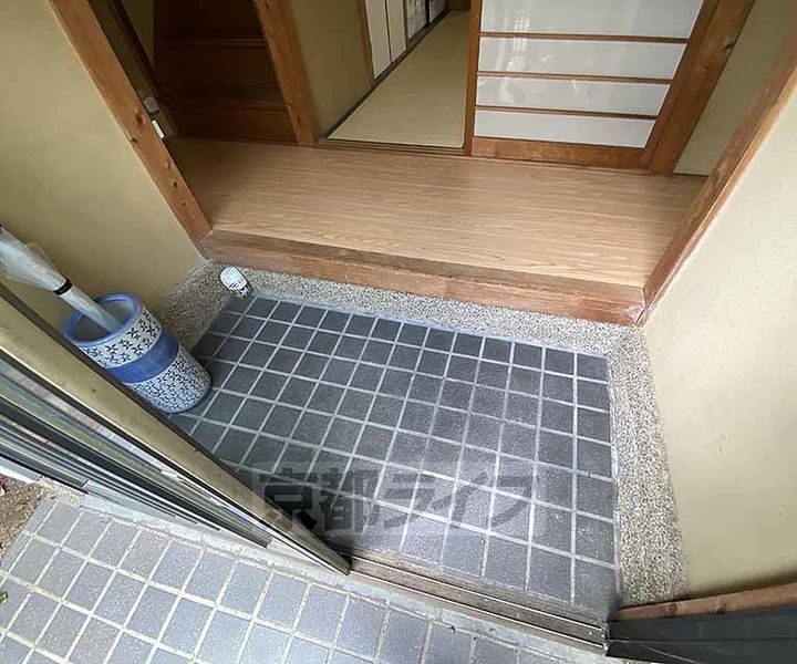 京都府京都市左京区下鴨蓼倉町(一戸建)の賃貸物件-の玄関