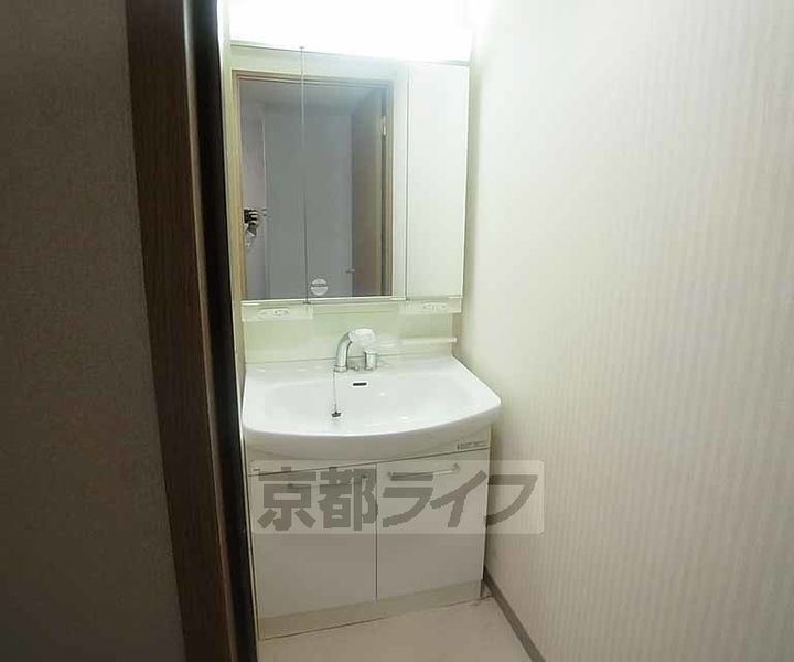 京都府京都市中京区滕屋町の賃貸マンションの内装