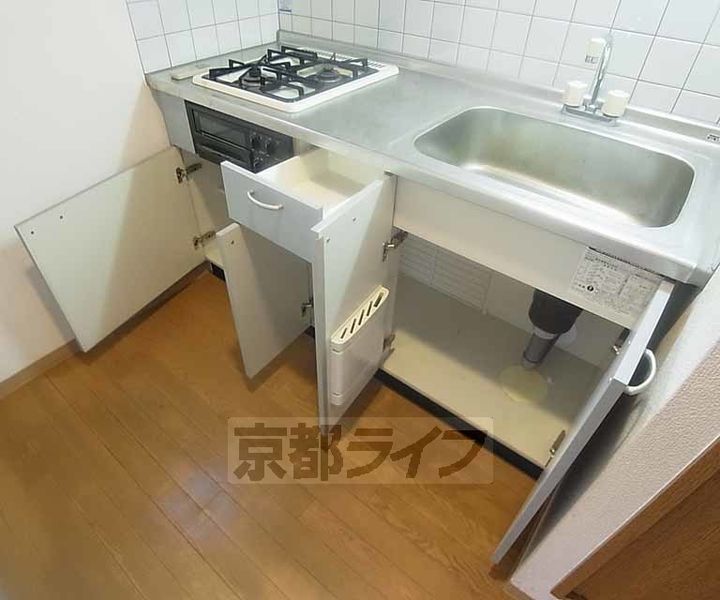 京都府京都市中京区滕屋町の賃貸マンションのキッチン