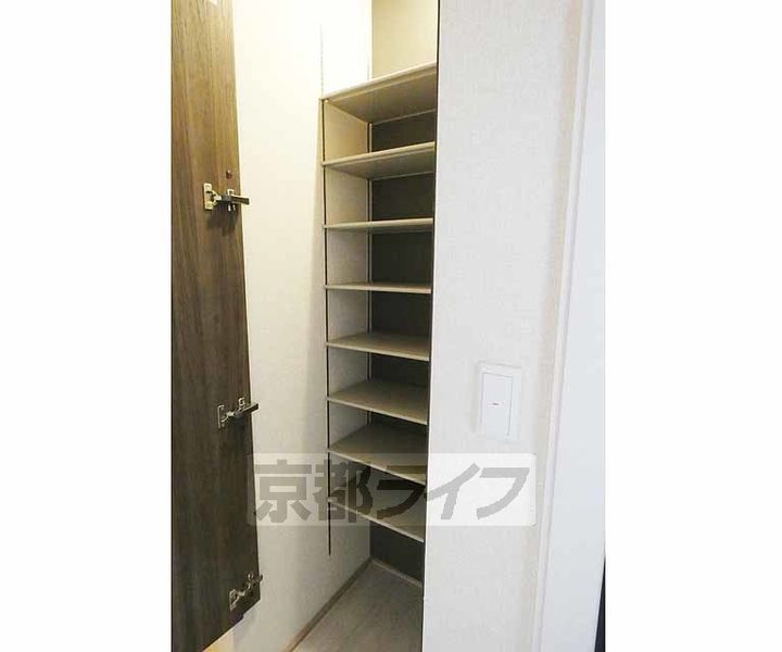 京都府京都市伏見区桃山町大島の賃貸アパートの内装