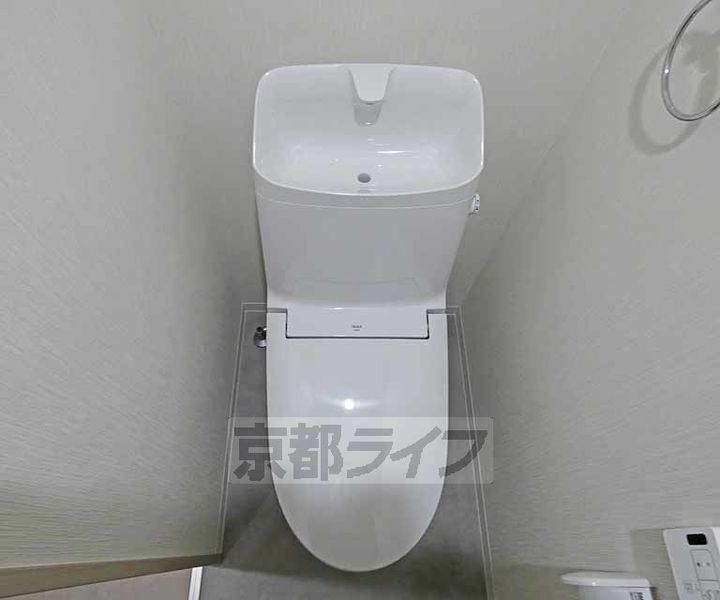 京都府京都市北区等持院南町の賃貸アパートの内装