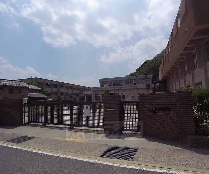 京都府京都市左京区松ケ崎小竹薮町の賃貸マンションの周辺